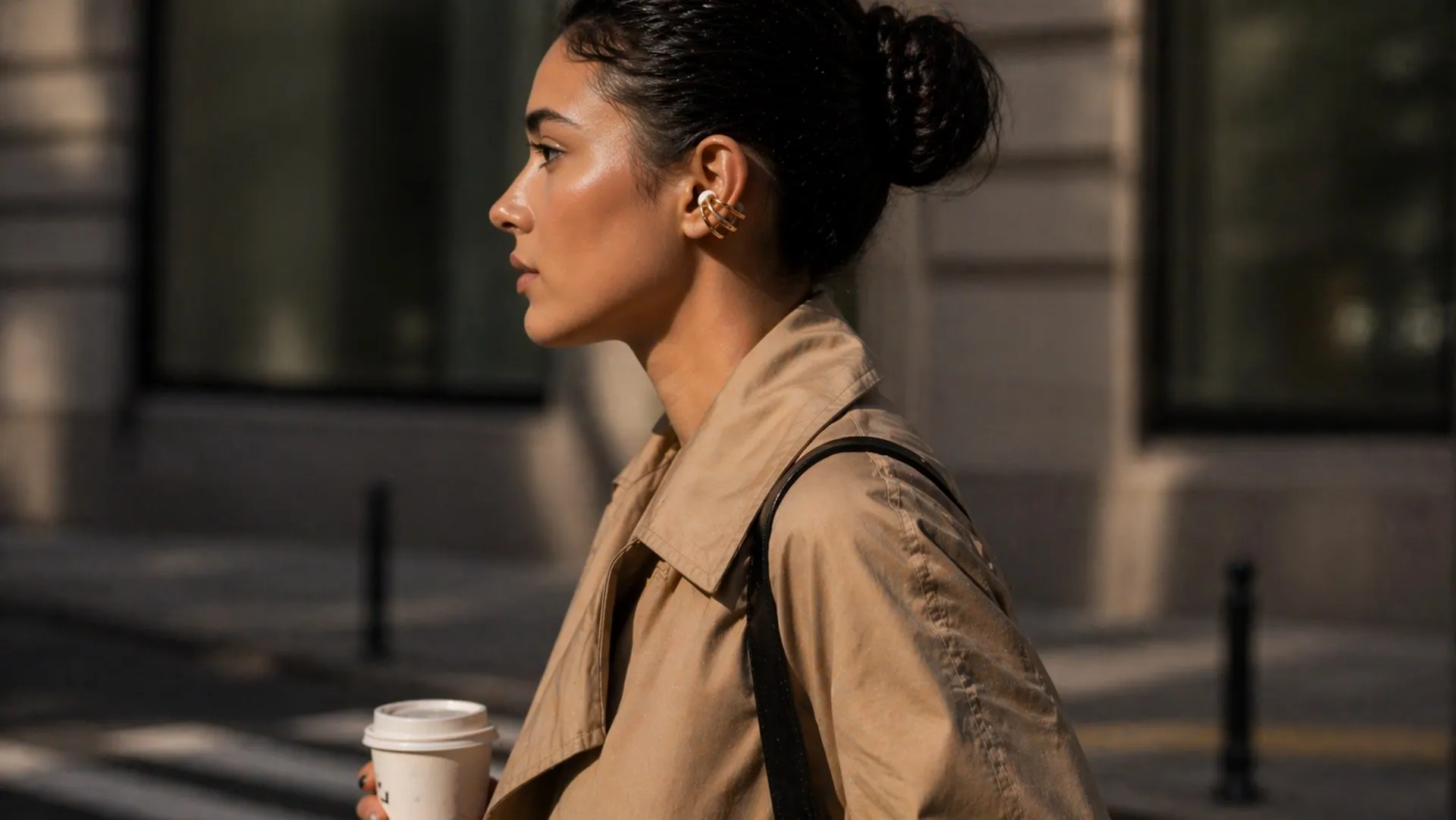 Elara worn outdoors as part of an everyday look